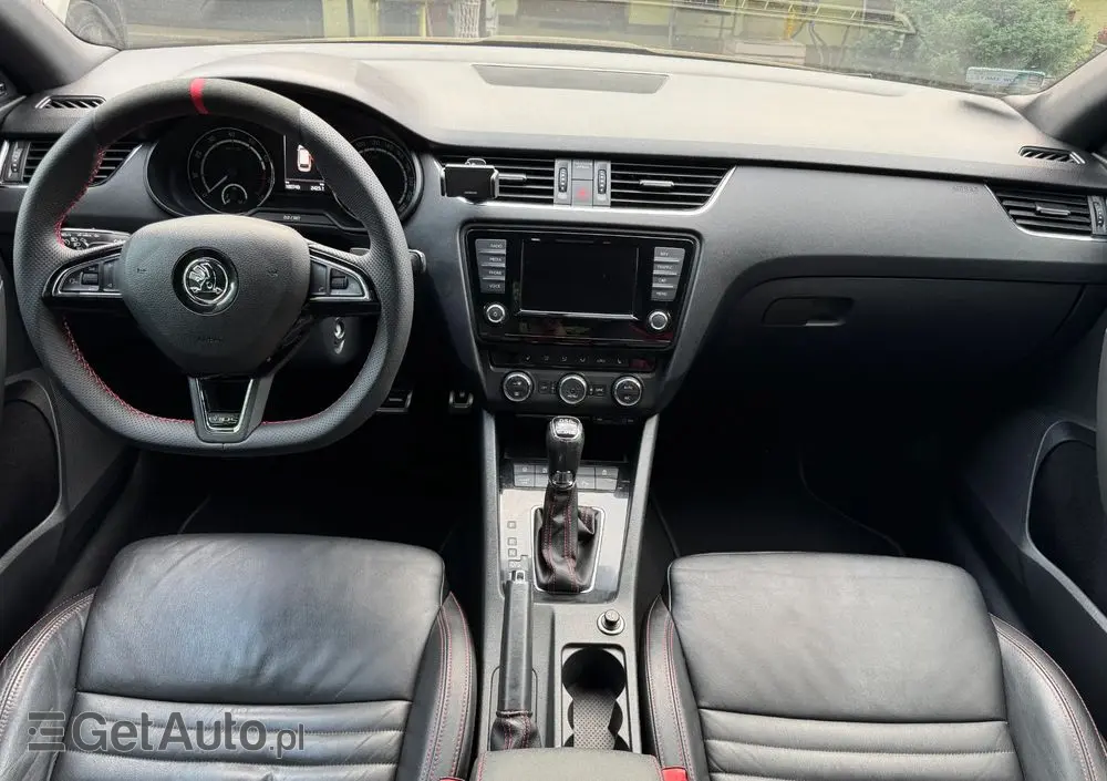 SKODA Octavia 2.0 TSI RS DSG