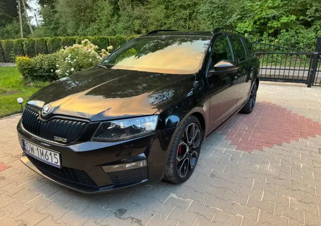 SKODA Octavia 2.0 TSI RS DSG