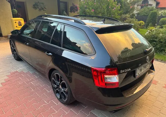 SKODA Octavia 2.0 TSI RS DSG
