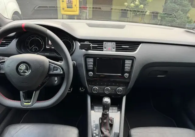 SKODA Octavia 2.0 TSI RS DSG