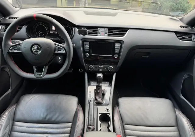 SKODA Octavia 2.0 TSI RS DSG