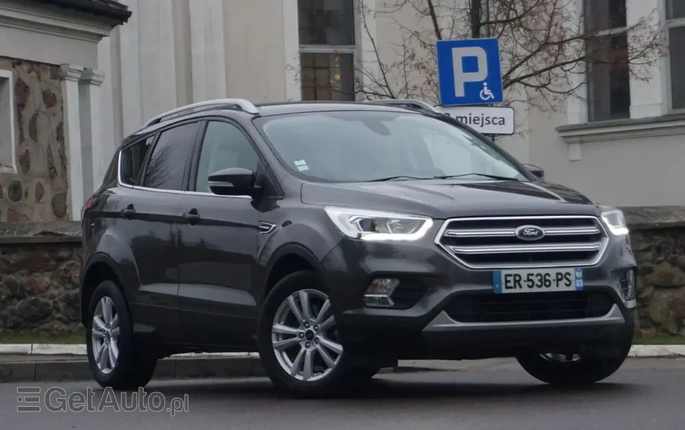 FORD Kuga 2.0 TDCi 2x4 Titanium
