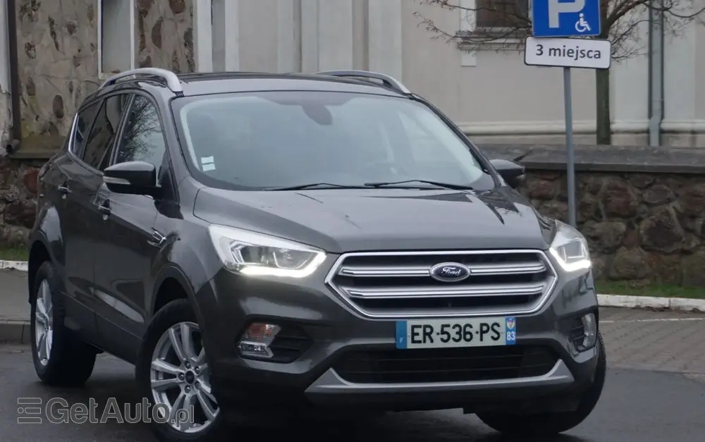 FORD Kuga 2.0 TDCi 2x4 Titanium