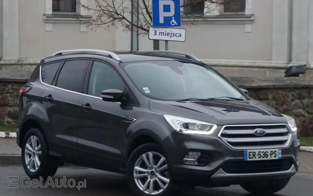 FORD Kuga 2.0 TDCi 2x4 Titanium