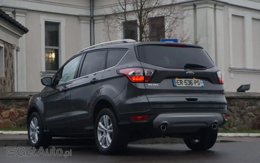 FORD Kuga 2.0 TDCi 2x4 Titanium
