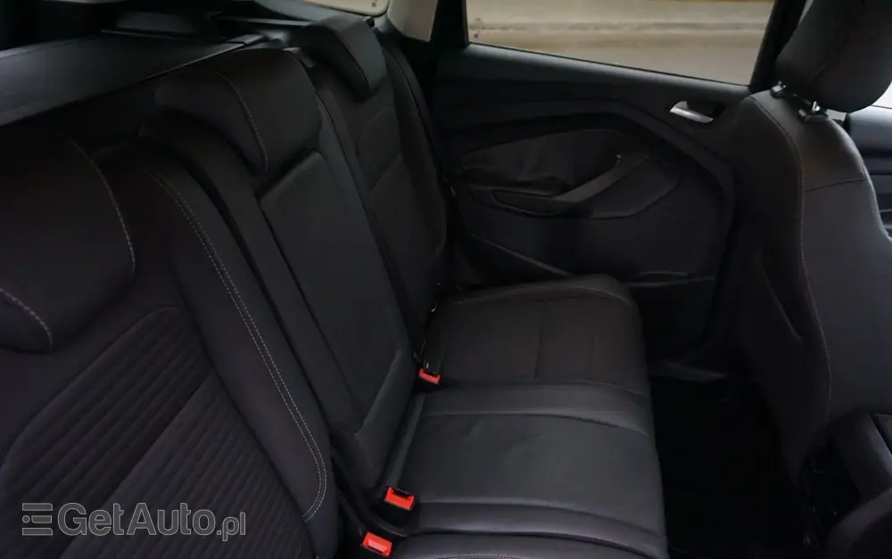 FORD Kuga 2.0 TDCi 2x4 Titanium