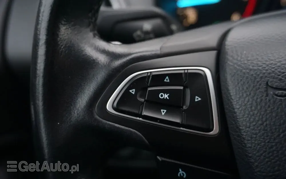 FORD Kuga 2.0 TDCi 2x4 Titanium