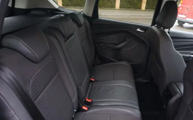 FORD Kuga 2.0 TDCi 2x4 Titanium