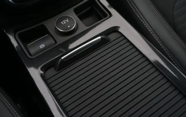 FORD Kuga 2.0 TDCi 2x4 Titanium