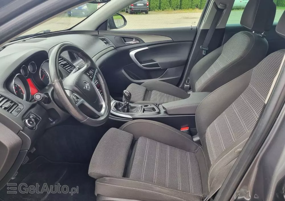 OPEL Insignia 1.6 Turbo Cosmo