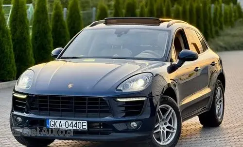 PORSCHE Macan 