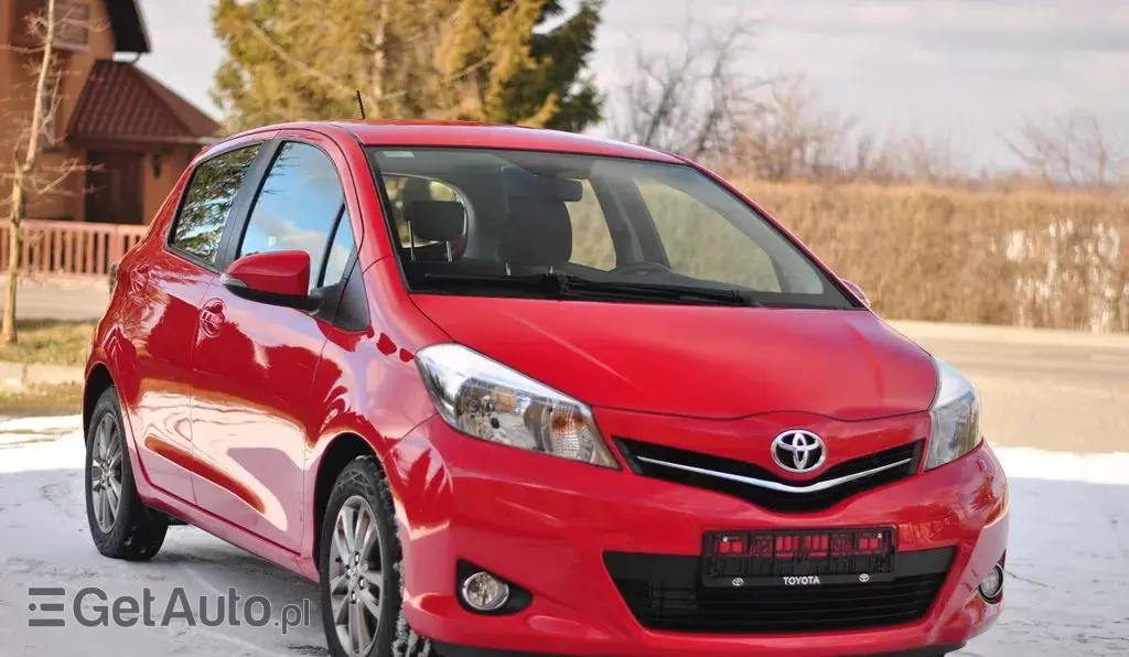 TOYOTA Yaris 