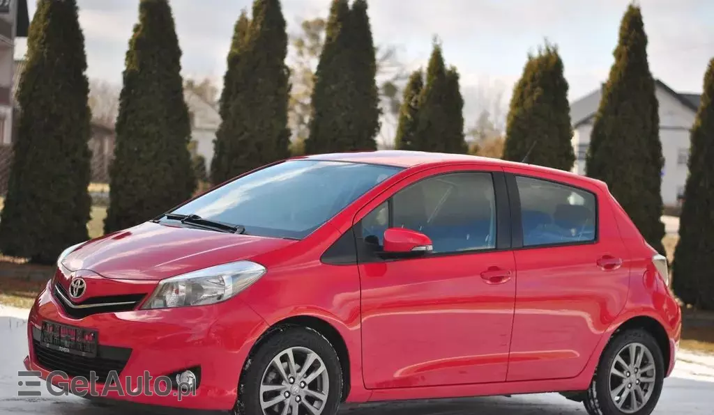 TOYOTA Yaris 