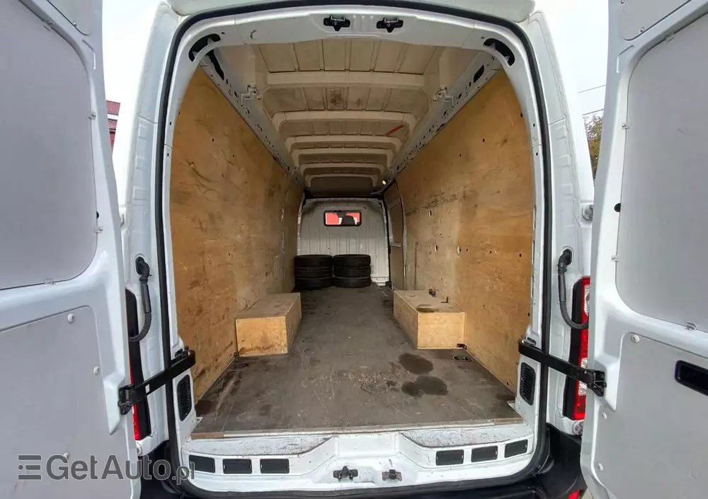 RENAULT Master L4H3 