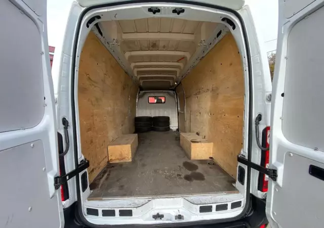 RENAULT Master L4H3 