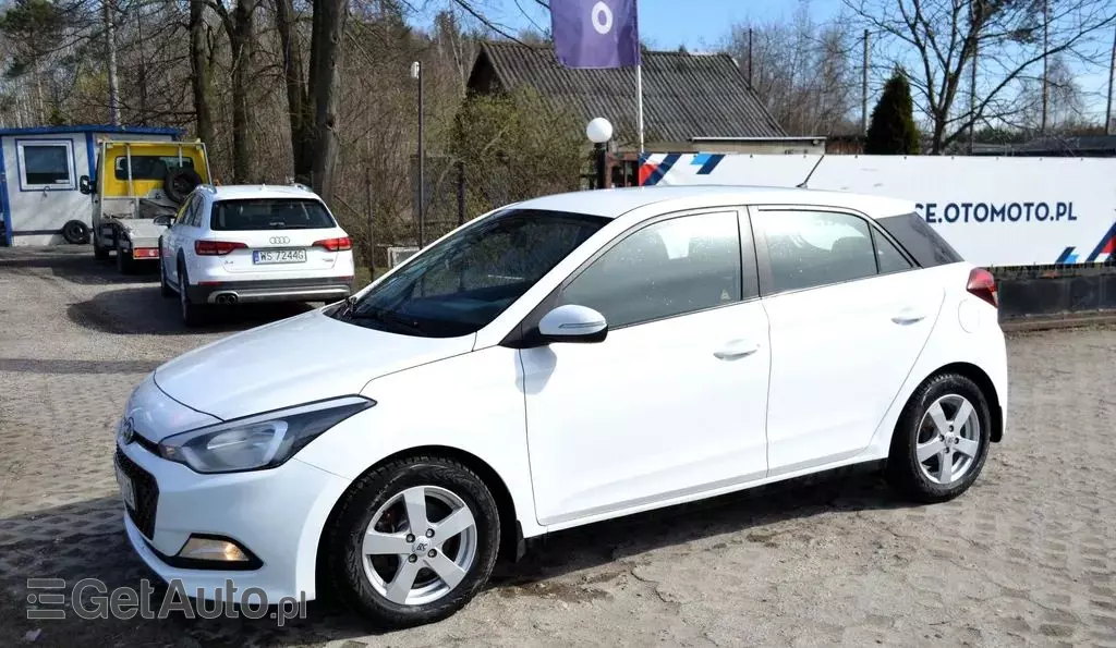 HYUNDAI I20 