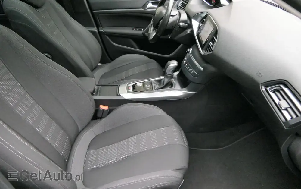 PEUGEOT 308 BlueHDi 150 EAT6 Stop & Start Business-Line