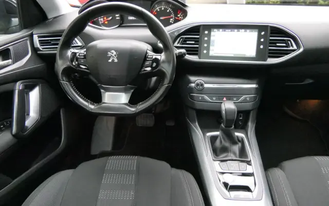 PEUGEOT 308 BlueHDi 150 EAT6 Stop & Start Business-Line