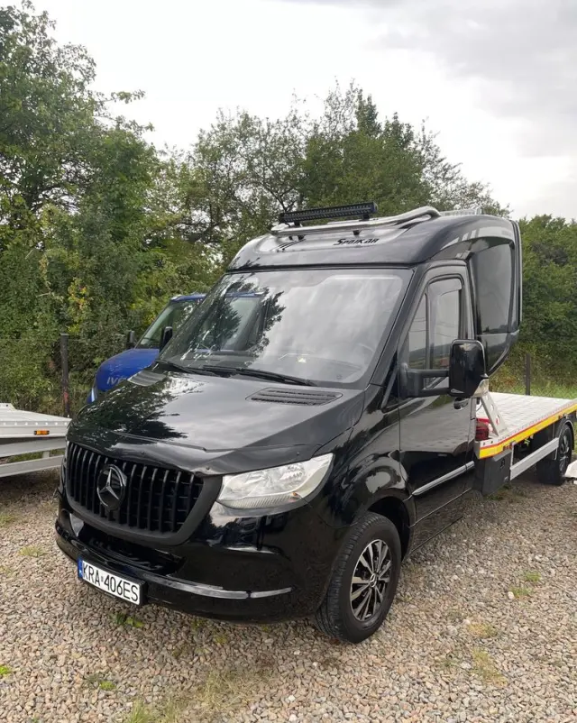 MERCEDES-BENZ SPRINTER 