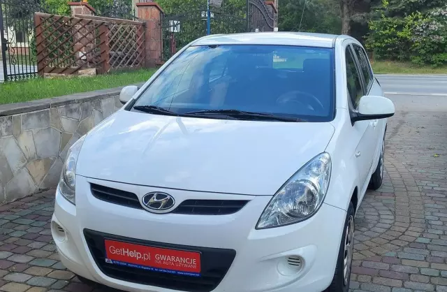 HYUNDAI I20 