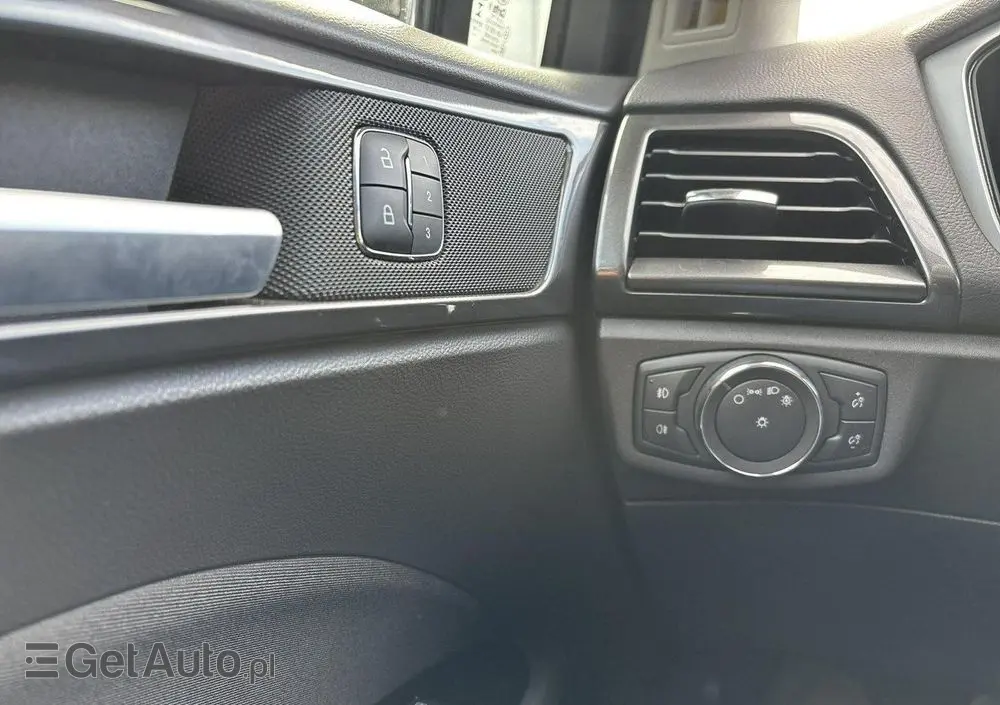 FORD Mondeo 1.5 EcoBoost Edition