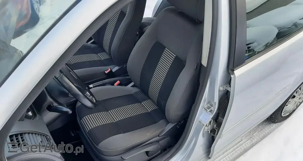 VOLKSWAGEN Polo 1.4 United