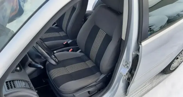 VOLKSWAGEN Polo 1.4 United