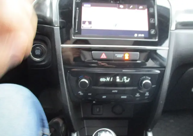 SUZUKI Vitara 1.0 Boosterjet Premium 4WD