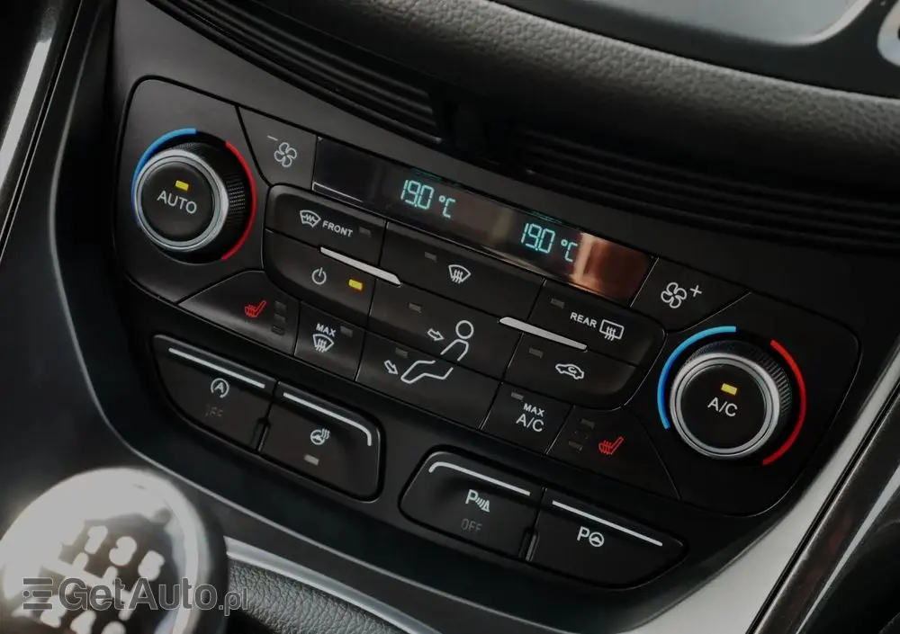 FORD Kuga 2.0 TDCi 4x4 SYNC