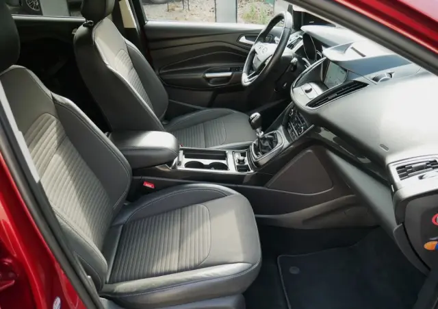 FORD Kuga 2.0 TDCi 4x4 SYNC