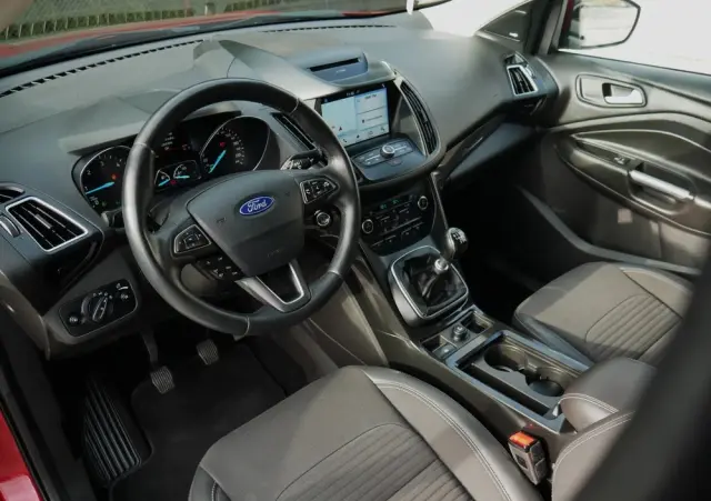 FORD Kuga 2.0 TDCi 4x4 SYNC