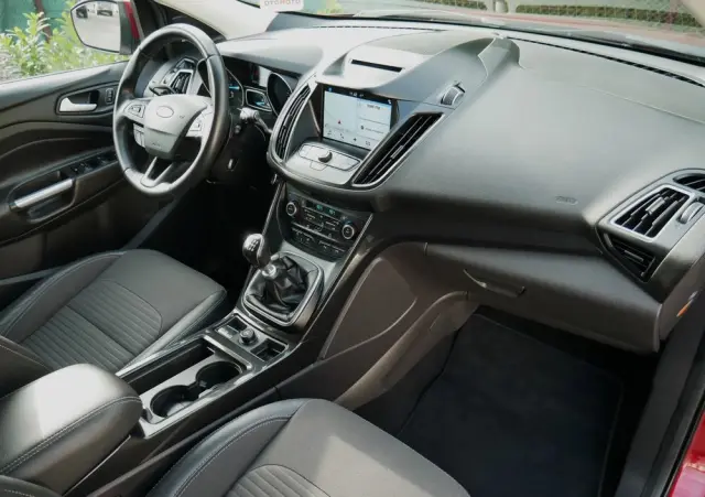 FORD Kuga 2.0 TDCi 4x4 SYNC