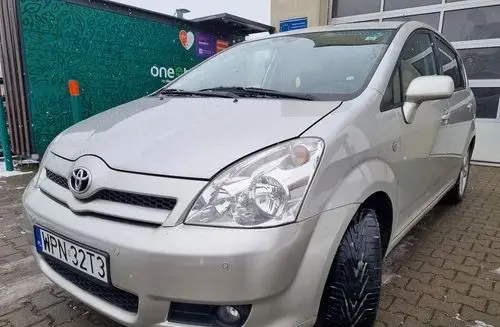 TOYOTA Corolla Verso 