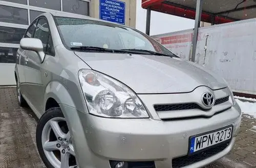 TOYOTA Corolla Verso 