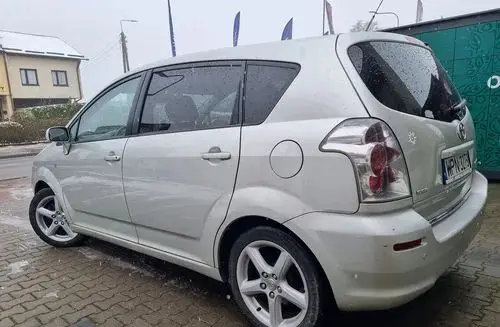 TOYOTA Corolla Verso 