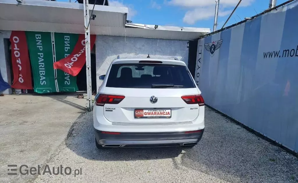 VOLKSWAGEN Tiguan 