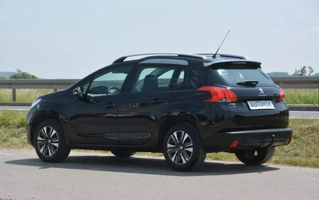 PEUGEOT 2008 1.2 Pure Tech Access