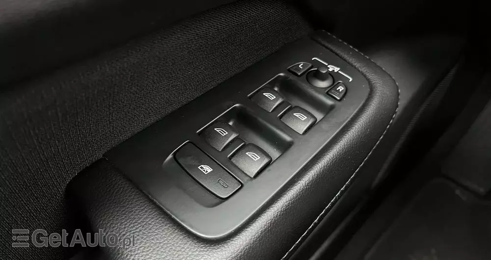 VOLVO V60 D3 AWD Momentum