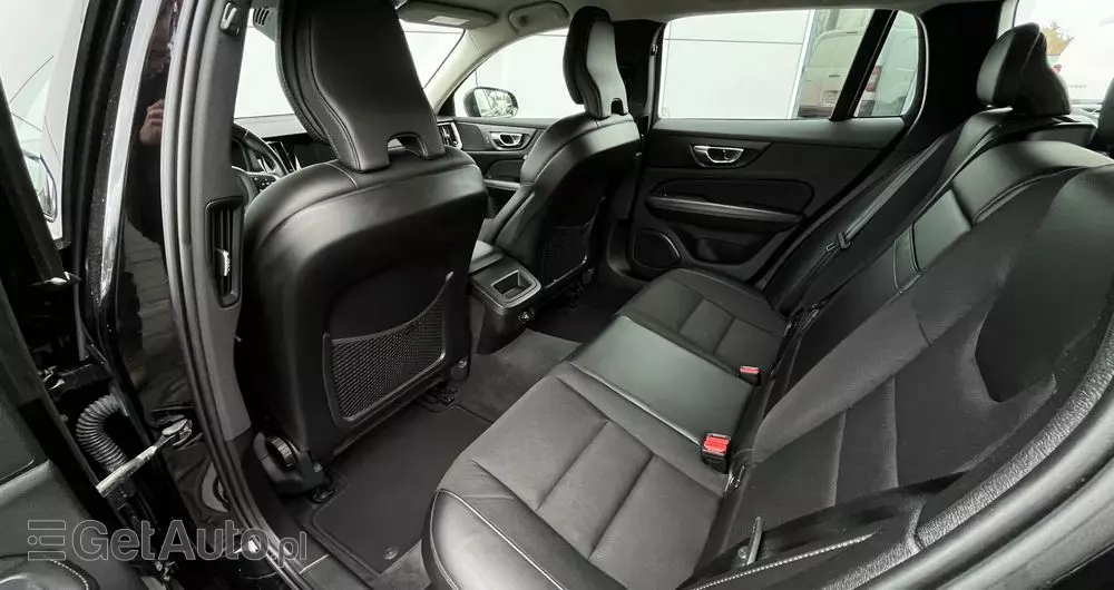 VOLVO V60 D3 AWD Momentum