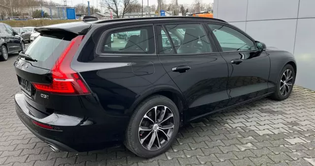 VOLVO V60 D3 AWD Momentum