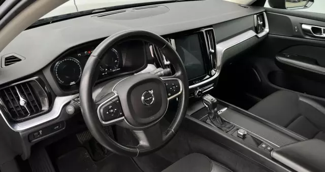 VOLVO V60 D3 AWD Momentum