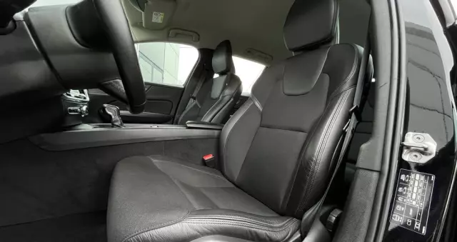 VOLVO V60 D3 AWD Momentum