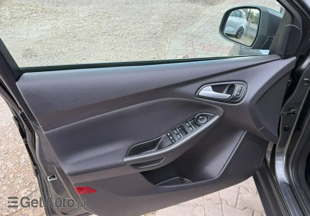 FORD Focus Turnier 1.0 EcoBoost Start-Stopp-System COOL&CONNECT