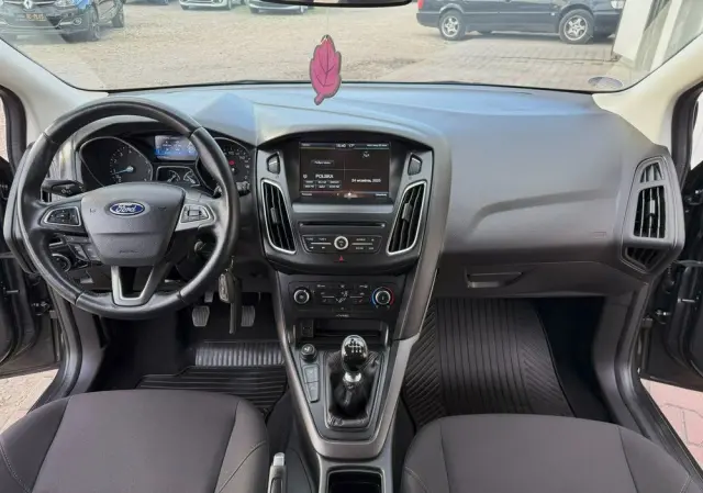 FORD Focus Turnier 1.0 EcoBoost Start-Stopp-System COOL&CONNECT