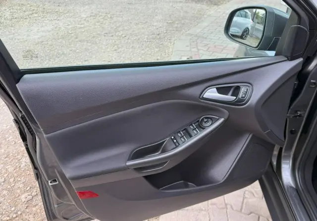 FORD Focus Turnier 1.0 EcoBoost Start-Stopp-System COOL&CONNECT