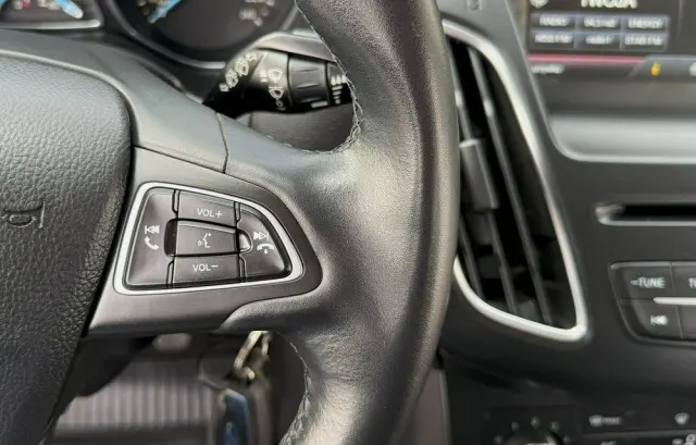 FORD Focus Turnier 1.0 EcoBoost Start-Stopp-System COOL&CONNECT