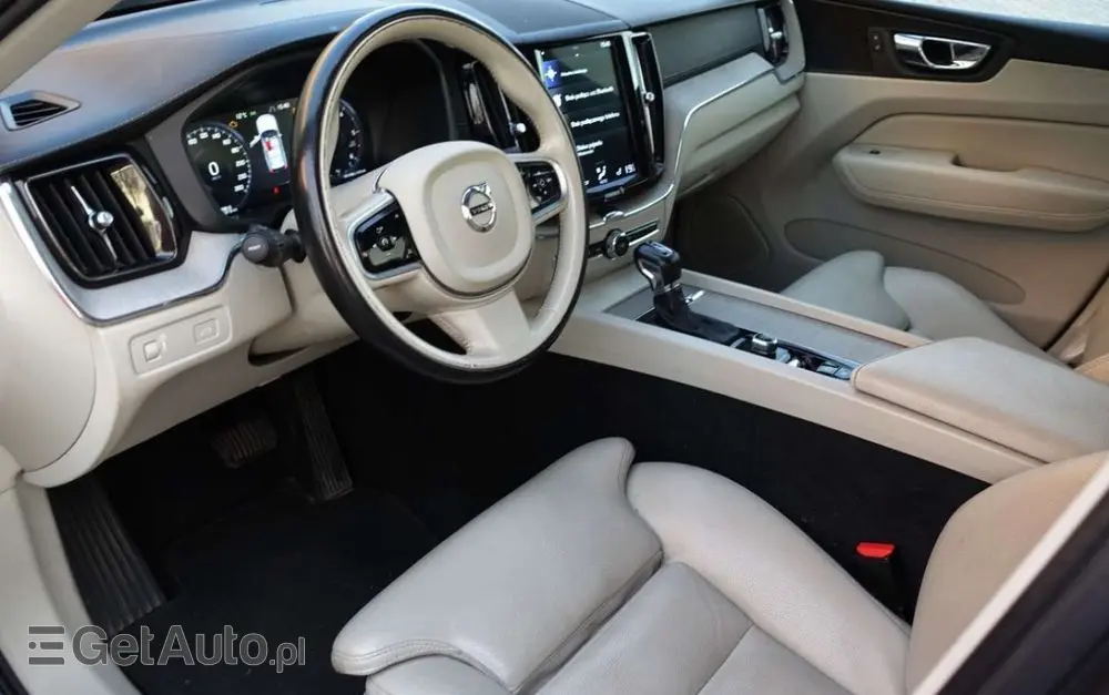 VOLVO XC 60 