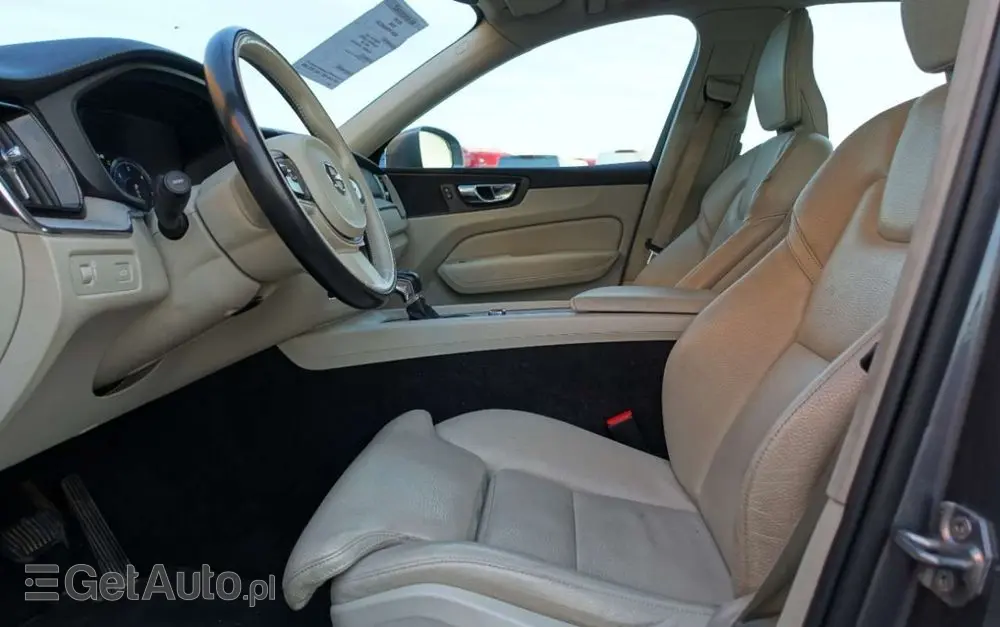 VOLVO XC 60 