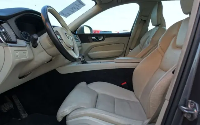 VOLVO XC 60 