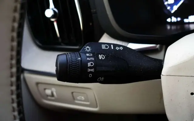 VOLVO XC 60 